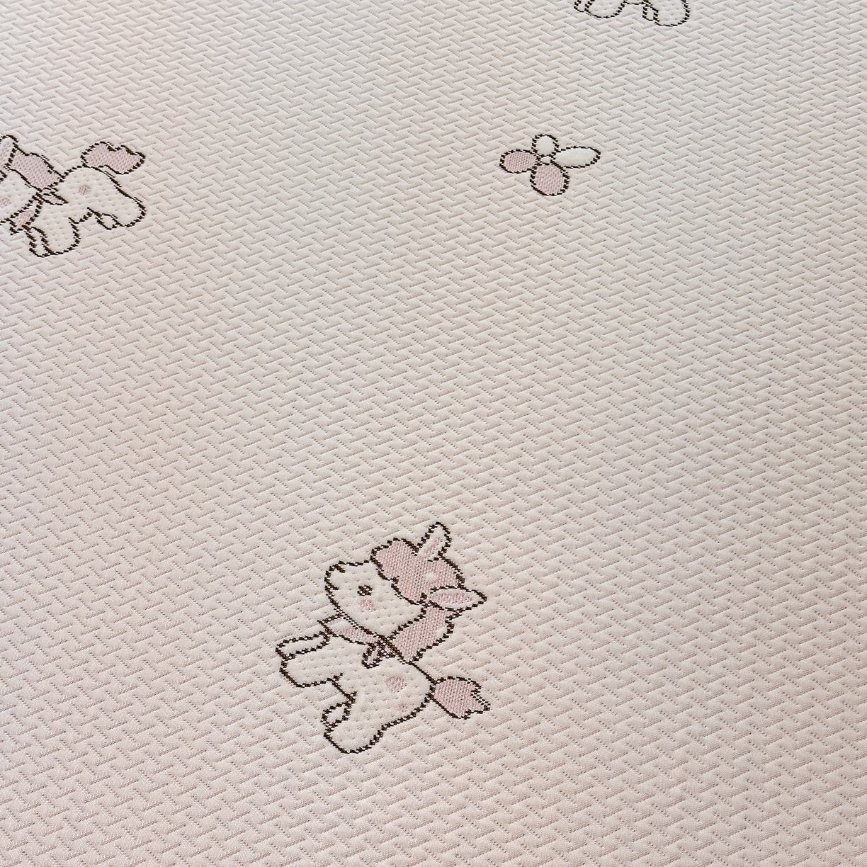 91家纺网 家纺一手货源 找家纺 织雅漫 2026春夏新款卡通乙纶冰豆豆凉席席子-床笠款 粉独角兽-床笠款