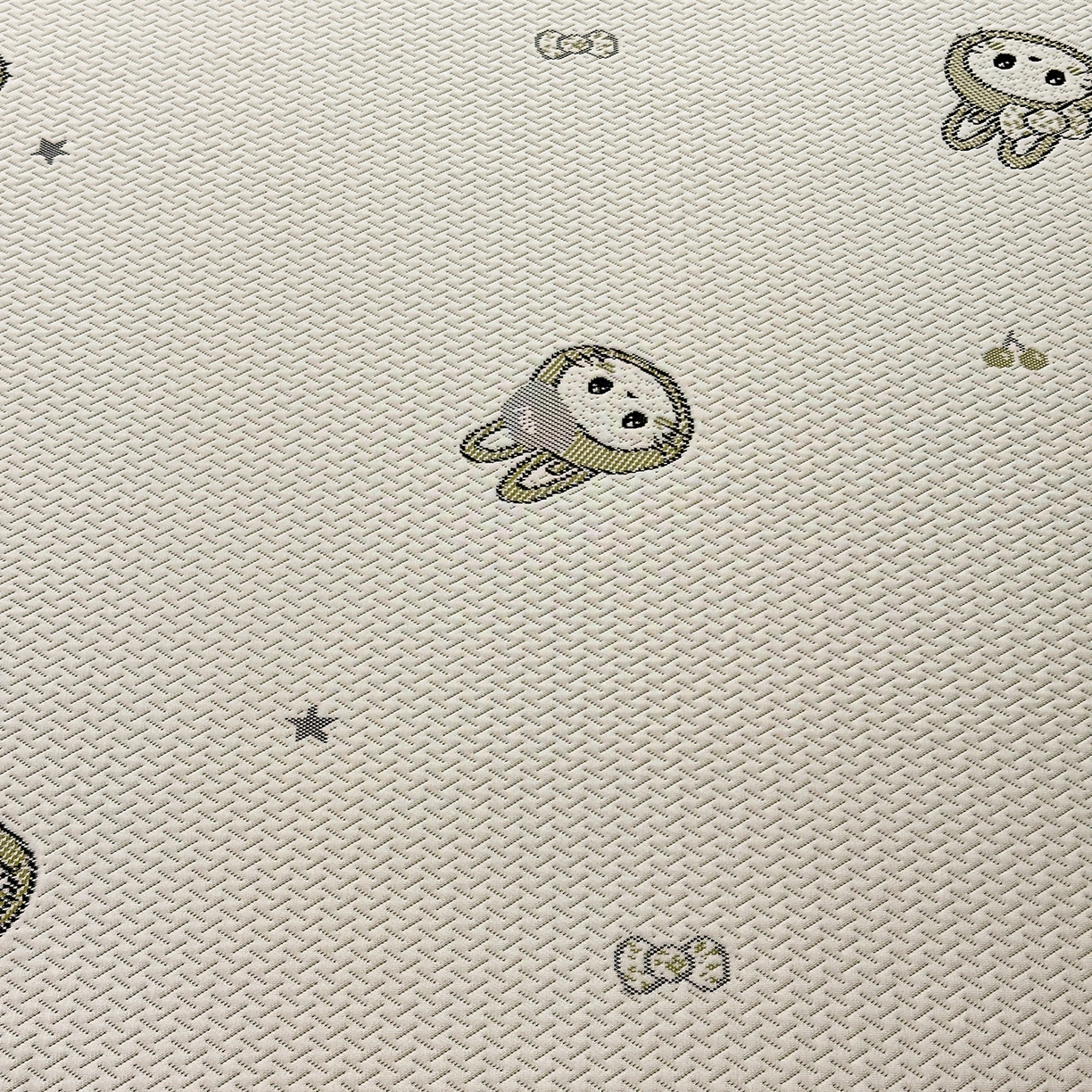 91家纺网 家纺一手货源 找家纺 织雅漫 2026春夏新款卡通乙纶冰豆豆凉席席子-床笠款 可爱布布-床笠款