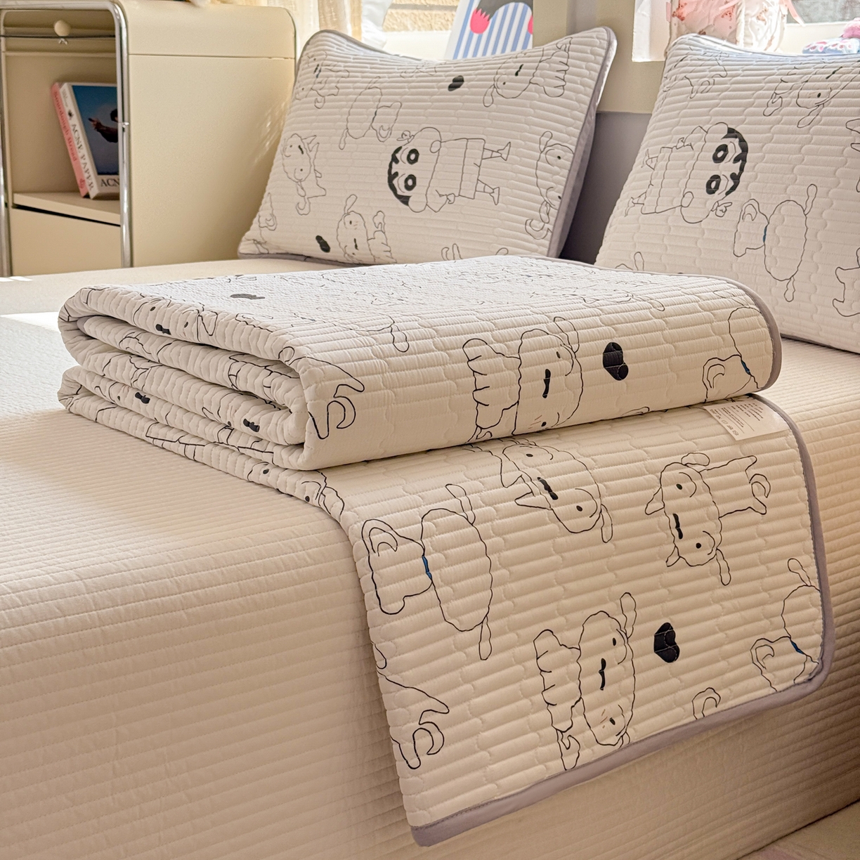雅萱家纺 2026新款A面全棉卡通印花蜡笔小新单床盖床盖单件床盖三件套 素描小新
