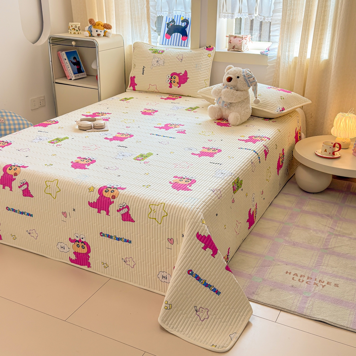 91家纺网 家纺一手货源 找家纺 雅萱家纺 2026新款A面全棉卡通印花蜡笔小新单床盖床盖单件床盖三件套 恐龙小新