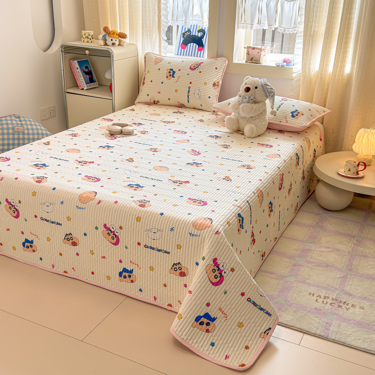 91家纺网 家纺一手货源 找家纺 雅萱家纺 2026新款A面全棉卡通印花蜡笔小新单床盖床盖单件床盖三件套 星星小新