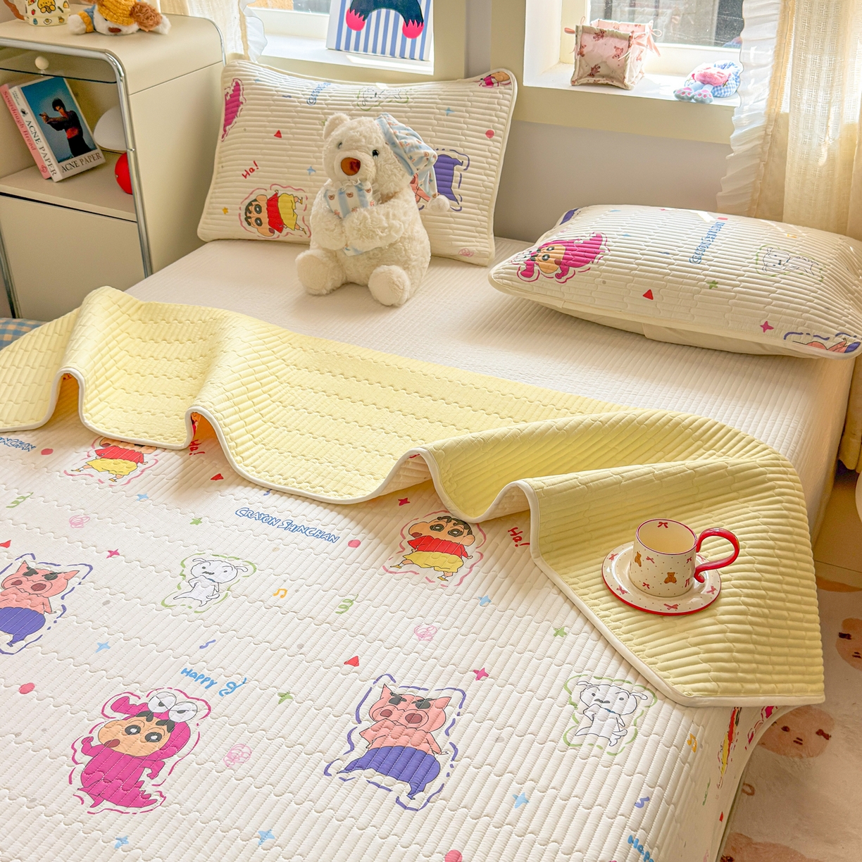 91家纺网 家纺一手货源 找家纺 雅萱家纺 2026新款A面全棉卡通印花蜡笔小新单床盖床盖单件床盖三件套 调皮小新