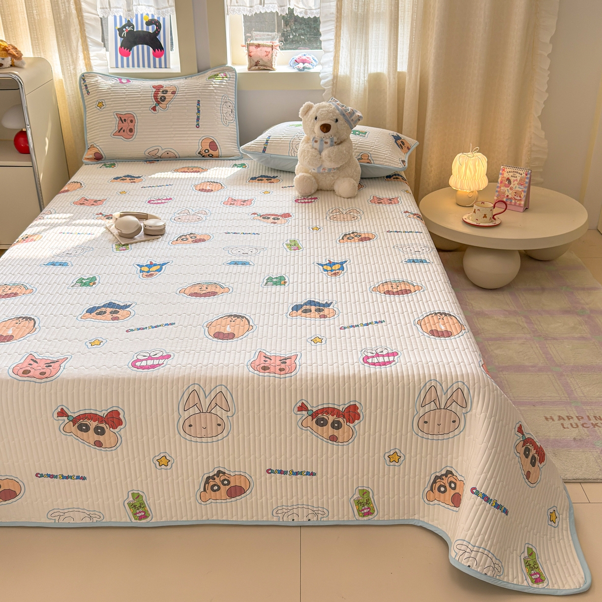 91家纺网 家纺一手货源 找家纺 雅萱家纺 2026新款A面全棉卡通印花蜡笔小新单床盖床盖单件床盖三件套 小新的朋友