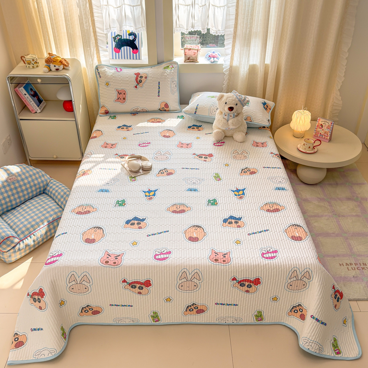 91家纺网 家纺一手货源 找家纺 雅萱家纺 2026新款A面全棉卡通印花蜡笔小新单床盖床盖单件床盖三件套 小新的朋友