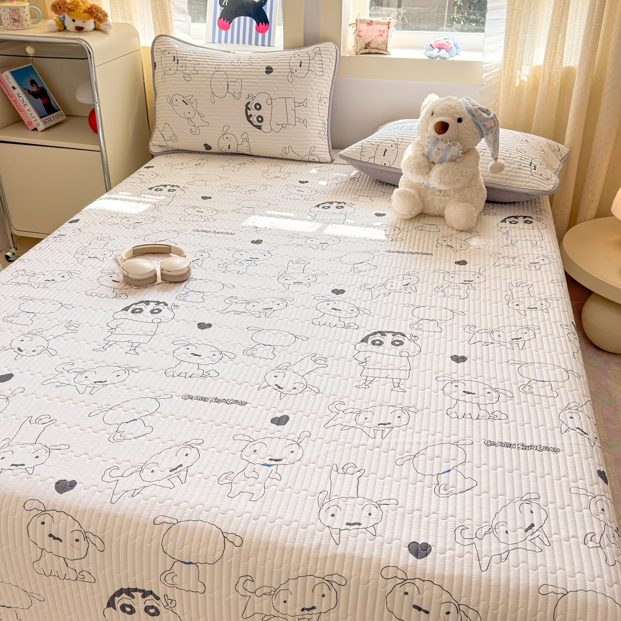 91家纺网 家纺一手货源 找家纺 雅萱家纺 2026新款A面全棉卡通印花蜡笔小新单床盖床盖单件床盖三件套 素描小新