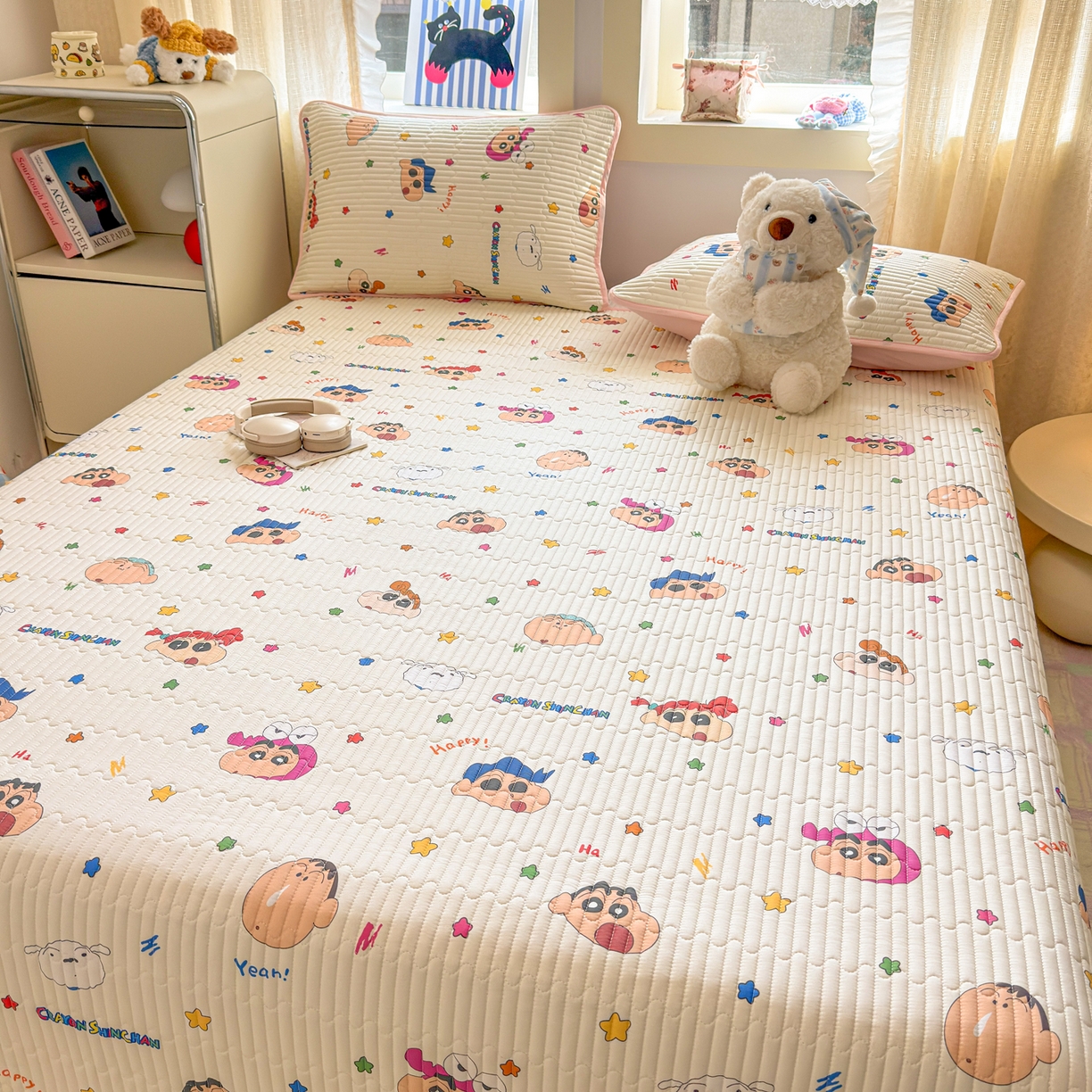 91家纺网 家纺一手货源 找家纺 雅萱家纺 2026新款A面全棉卡通印花蜡笔小新单床盖床盖单件床盖三件套 星星小新