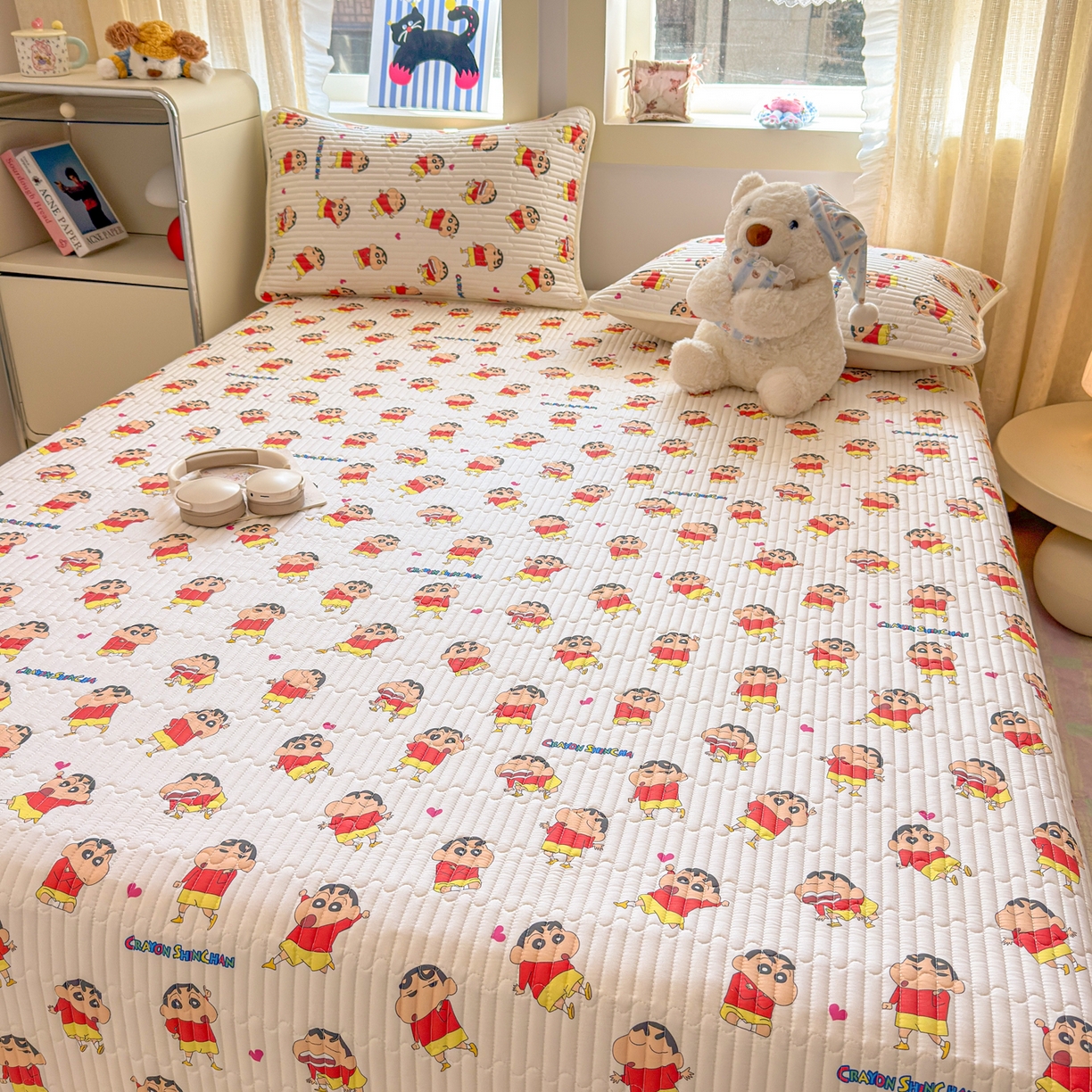 91家纺网 家纺一手货源 找家纺 雅萱家纺 2026新款A面全棉卡通印花蜡笔小新单床盖床盖单件床盖三件套 多变小新