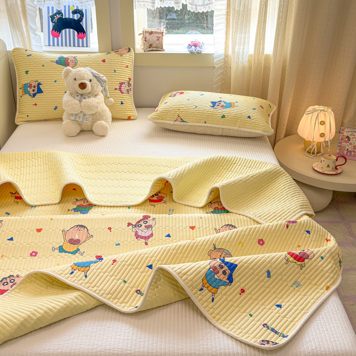 91家纺网 家纺一手货源 找家纺 雅萱家纺 2026新款A面全棉卡通印花蜡笔小新单床盖床盖单件床盖三件套 星仔生活