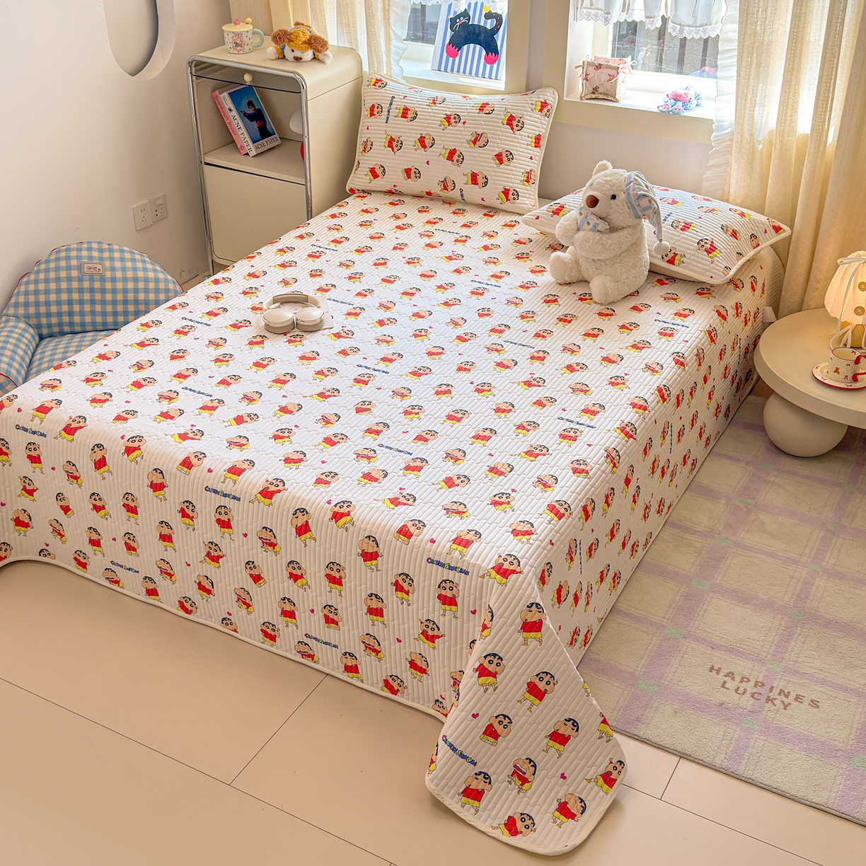 91家纺网 家纺一手货源 找家纺 雅萱家纺 2026新款A面全棉卡通印花蜡笔小新单床盖床盖单件床盖三件套 多变小新