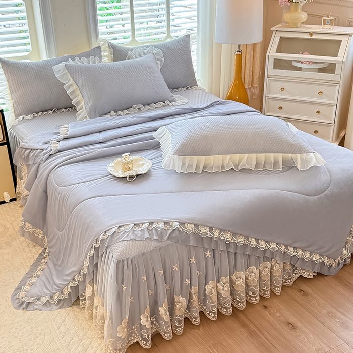 91家纺网 家纺一手货源 找家纺 后庭寝室 2026新款豆豆席乳胶凉席夏被四件套-盛世花开系列 盛世花开-浅灰