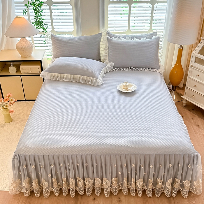 91家纺网 家纺一手货源 找家纺 后庭寝室 2026新款豆豆席乳胶凉席夏被四件套-盛世花开系列 盛世花开-浅灰