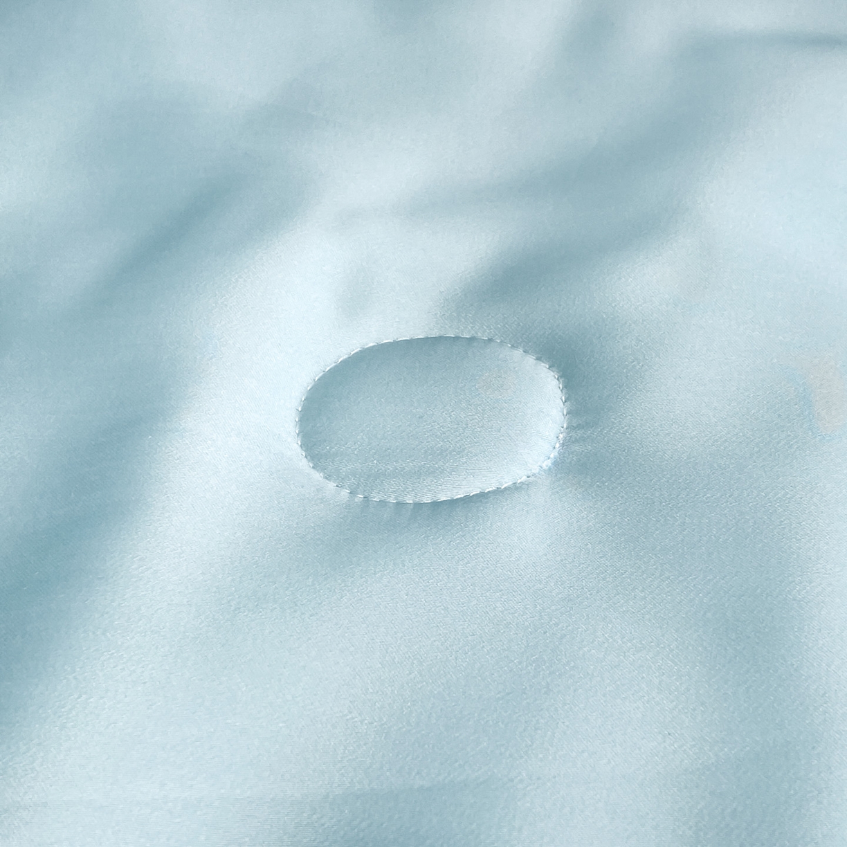 91家纺网 家纺一手货源 找家纺 云棉坊 2026新款水洗真丝冰丝夏被刺绣款-宽边系列 希燃-海盐兰+山灰