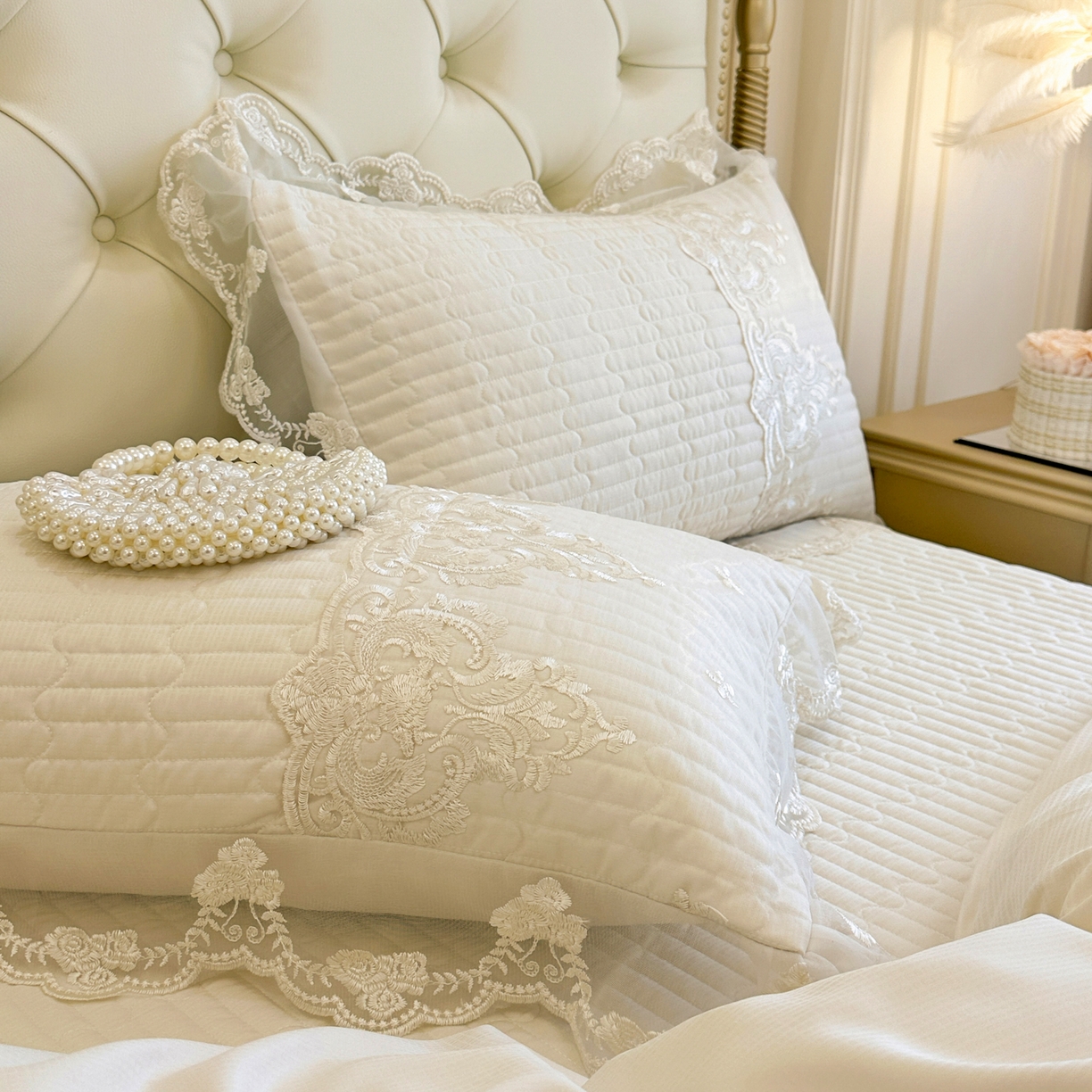 91家纺网 家纺一手货源 找家纺 （总）恋尚 2026新款提花蕾丝夹棉床裙四件套-安妮梦【控价床裙135起 床裙三件170起 四件270起】