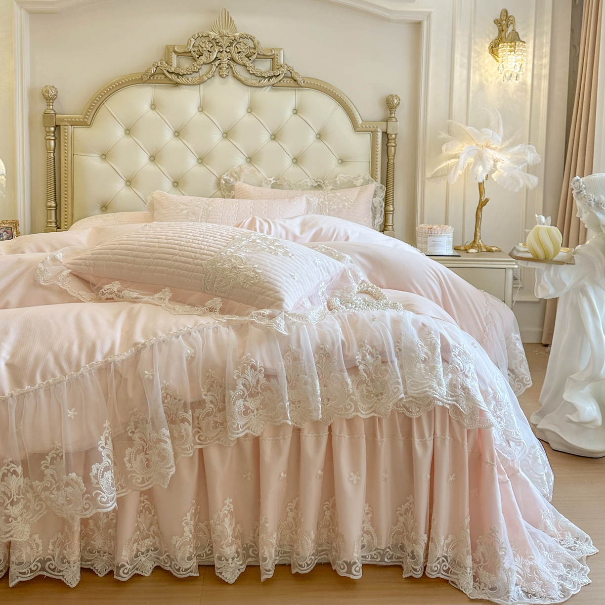 91家纺网 家纺一手货源 找家纺 恋尚 2026新款提花蕾丝夹棉床裙四件套-安妮梦【控价床裙135起 床裙三件170起 四件270起】 安妮梦-清新粉