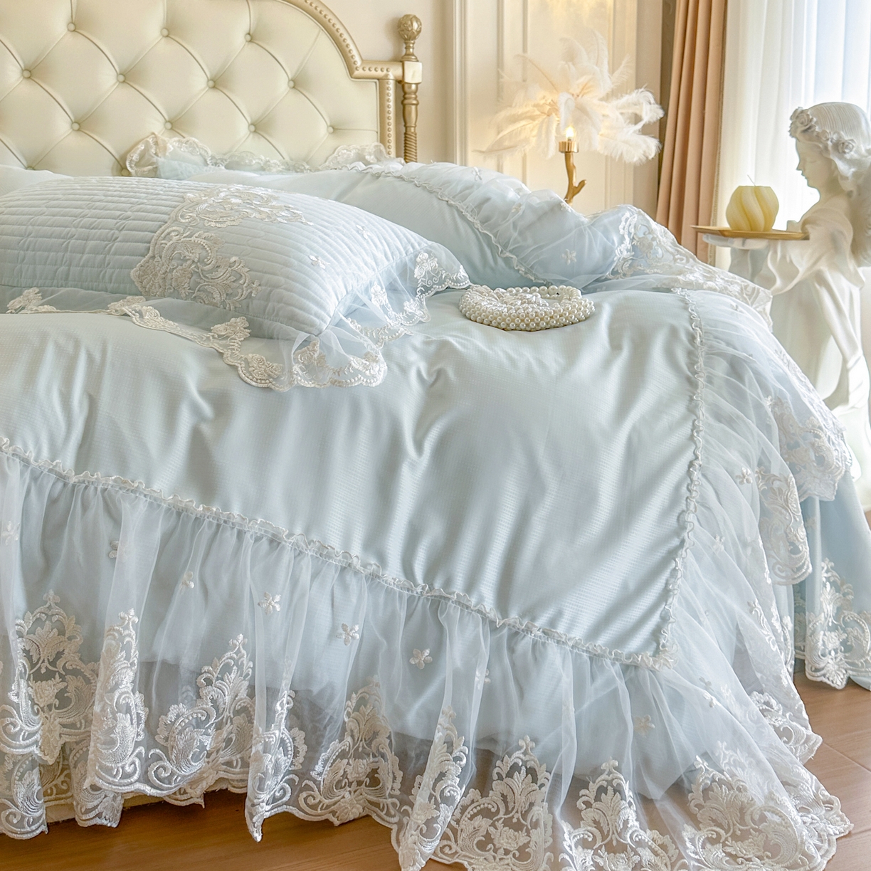 91家纺网 家纺一手货源 找家纺 恋尚 2026新款提花蕾丝夹棉床裙四件套-安妮梦【控价床裙135起 床裙三件170起 四件270起】 安妮梦-水兰