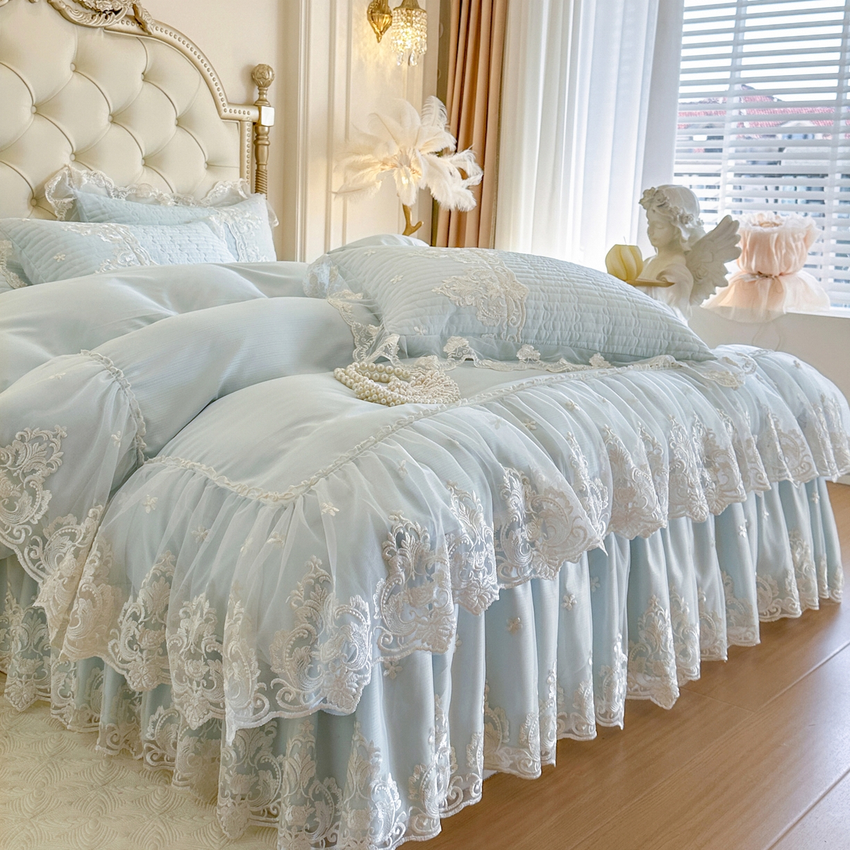 91家纺网 家纺一手货源 找家纺 恋尚 2026新款提花蕾丝夹棉床裙四件套-安妮梦【控价床裙135起 床裙三件170起 四件270起】 安妮梦-水兰