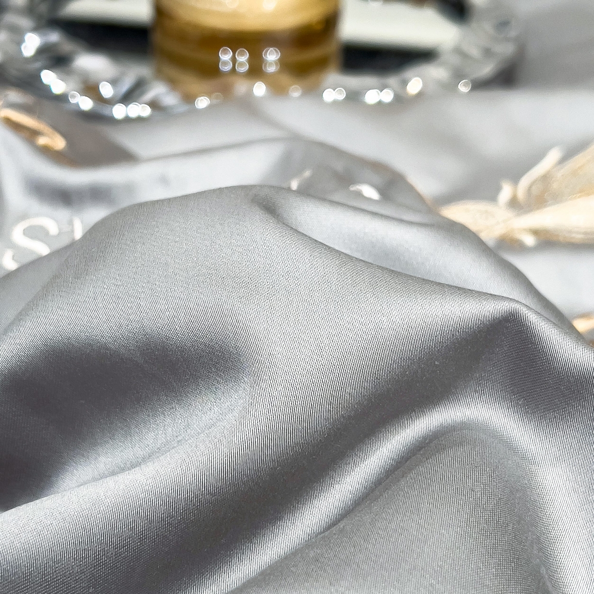 91家纺网 家纺一手货源 找家纺 （总）乐窝家纺仓储 2026新款滚边水洗真丝水洗天丝冰丝刺绣夏被四件套-羽毛系列