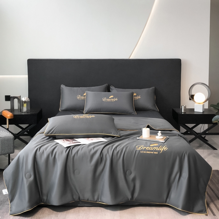 91家纺网 家纺一手货源 找家纺 乐窝家纺仓储 2026新款滚边水洗真丝水洗天丝冰丝刺绣夏被四件套-羽毛系列 梦羽-高级灰