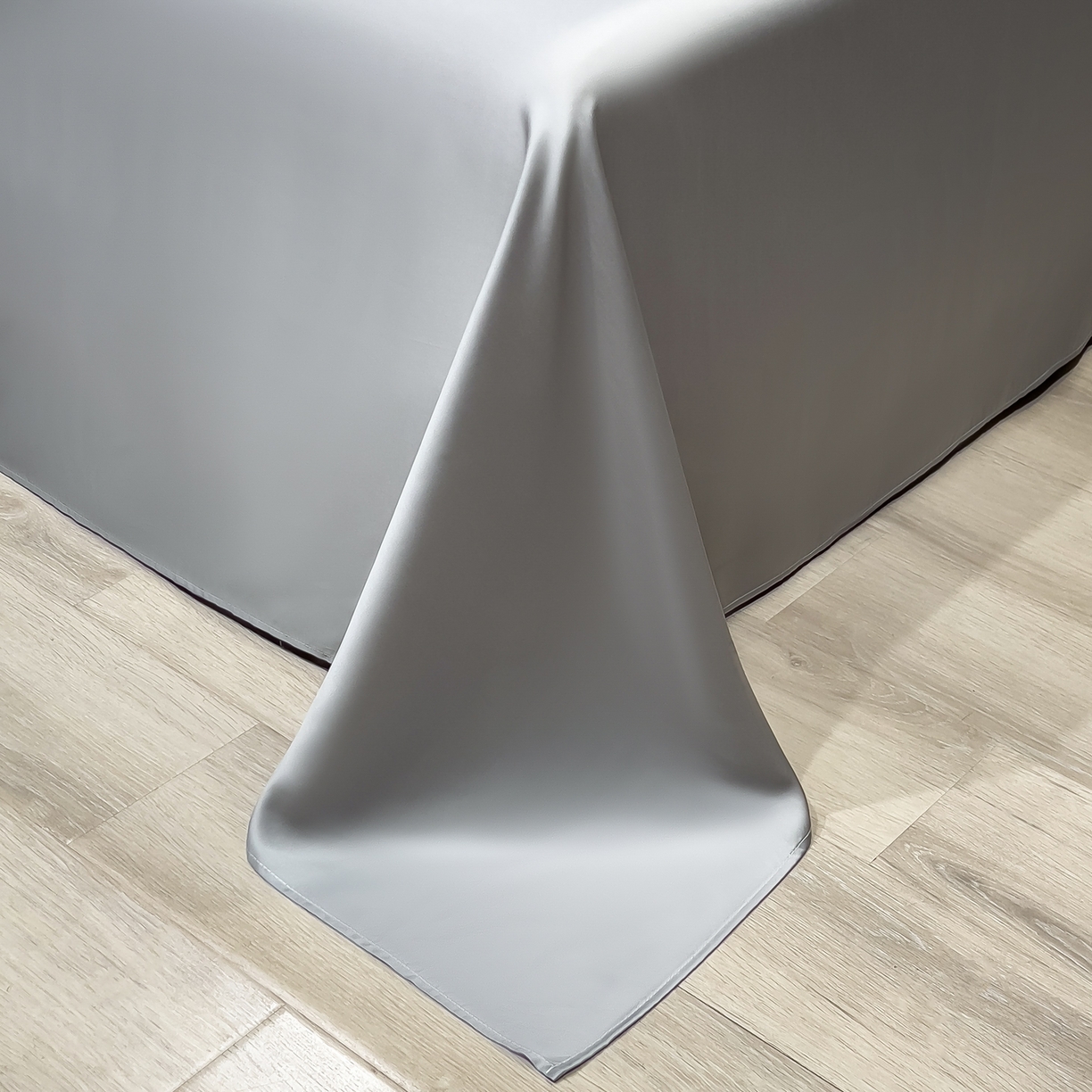 91家纺网 家纺一手货源 找家纺 （总）乐窝家纺仓储 2026新款滚边水洗真丝水洗天丝冰丝刺绣夏被四件套-羽毛系列