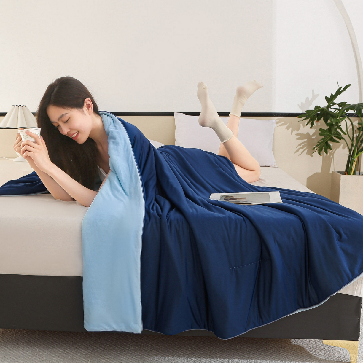 91家纺网 家纺一手货源 找家纺 天之悦家纺 2026新款A类冰淇淋冰皮小凉被夏被夏凉被空调被 深蓝+天蓝