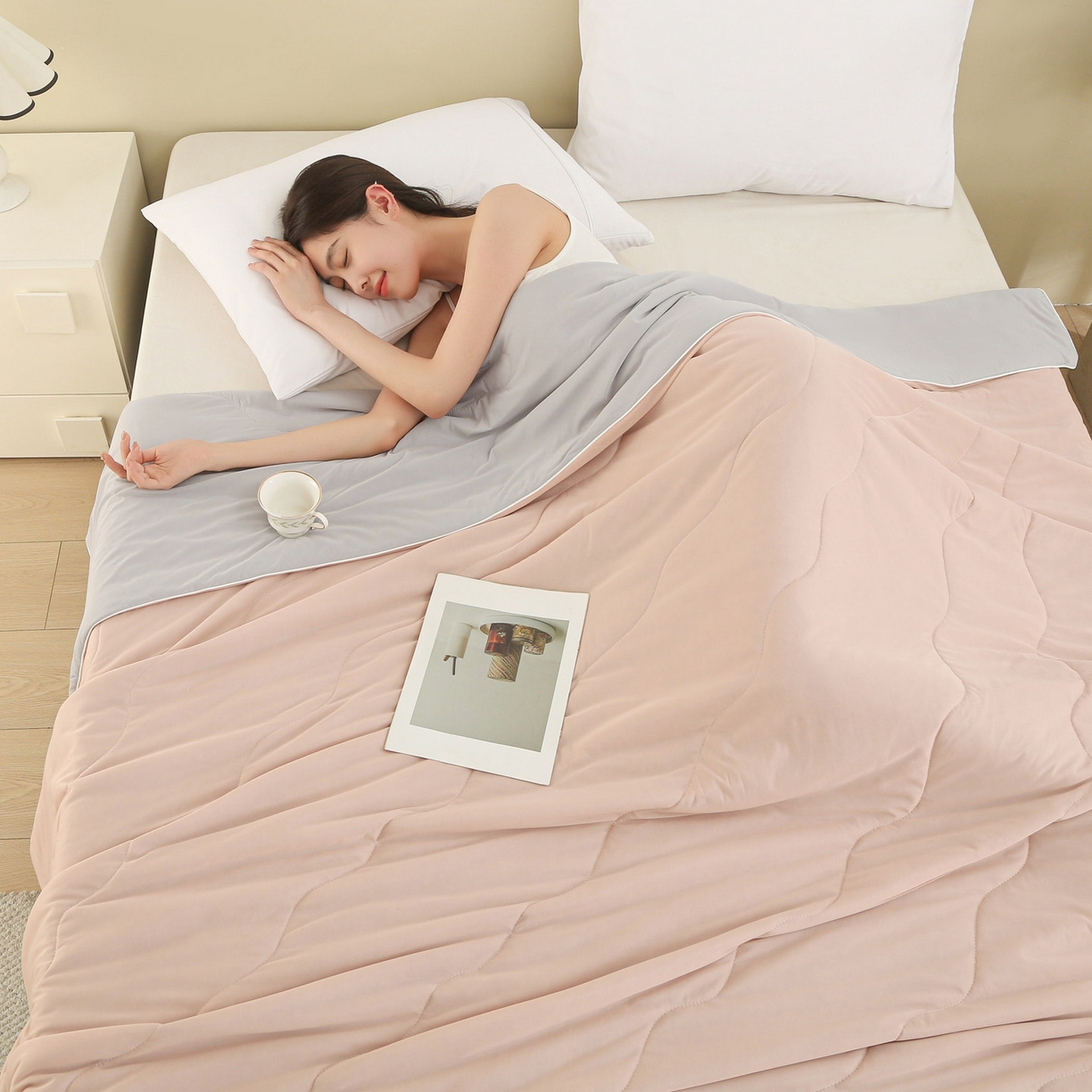 91家纺网 家纺一手货源 找家纺 天之悦家纺 2026新款A类冰淇淋冰皮小凉被夏被夏凉被空调被 玉色+灰色