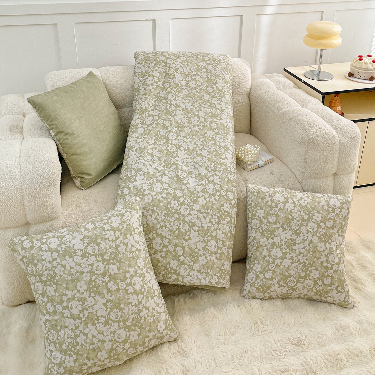 91家纺网 家纺一手货源 找家纺 多米家居 2025新款全棉口袋印花抱枕被 森境-绿