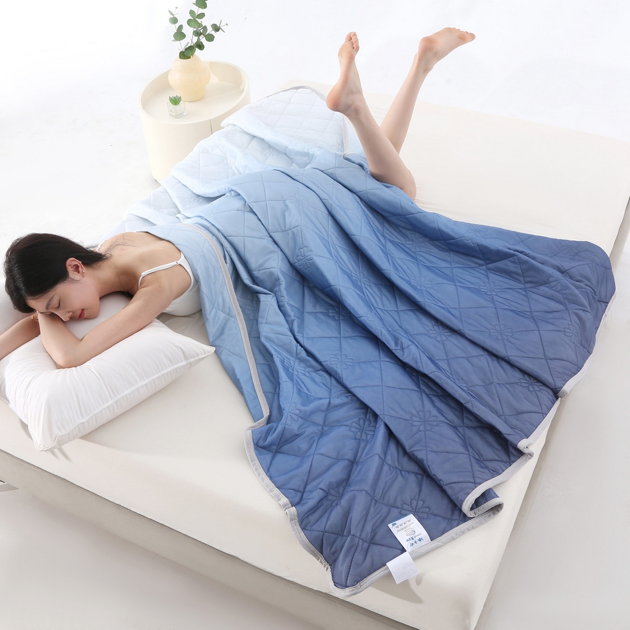 天之悦家纺 2026新款夏季爆款涤氨凉感夏被夏凉被空调被 宝石蓝（浅变色）