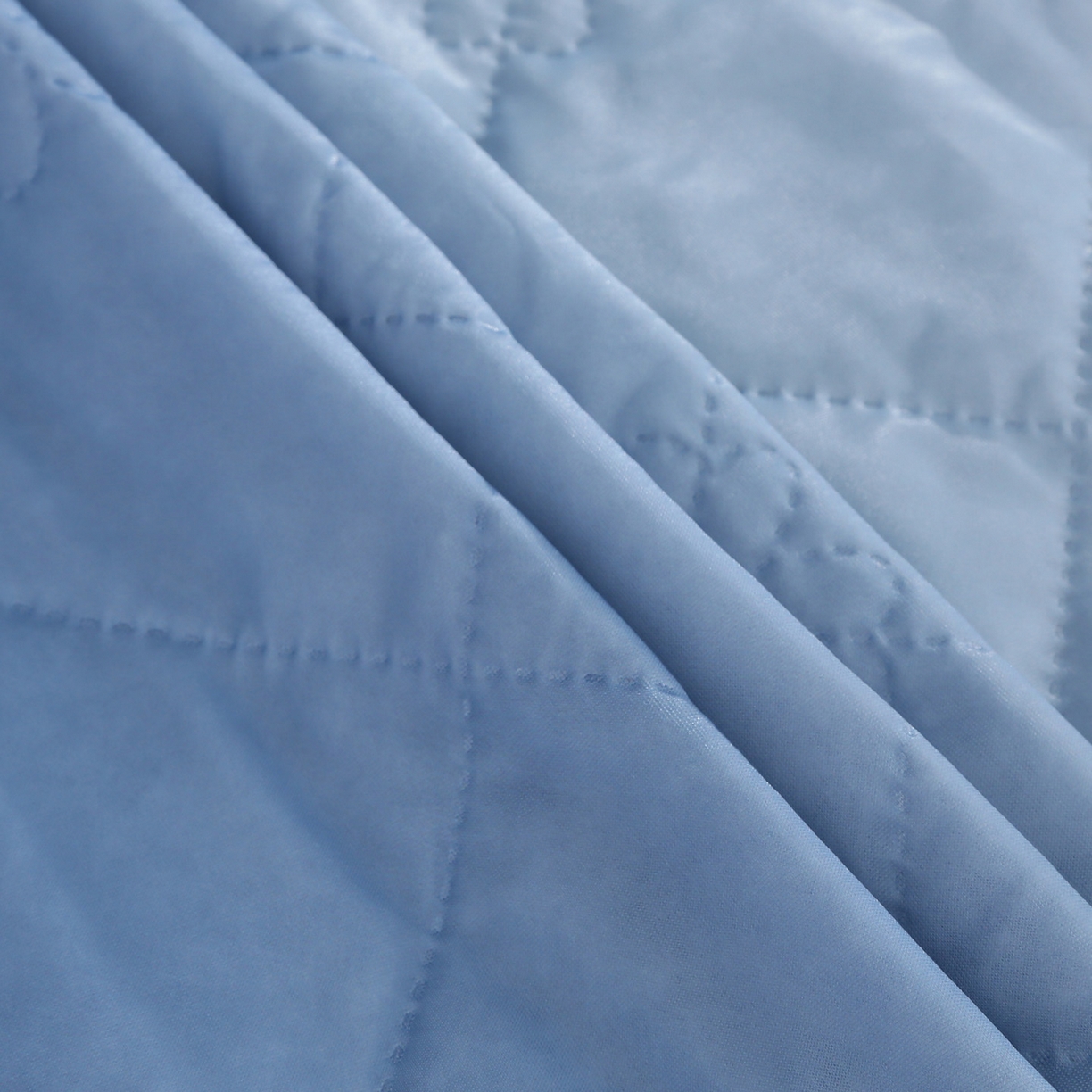 91家纺网 家纺一手货源 找家纺 天之悦家纺 2026新款夏季爆款涤氨凉感夏被夏凉被空调被 宝石蓝（浅变色）