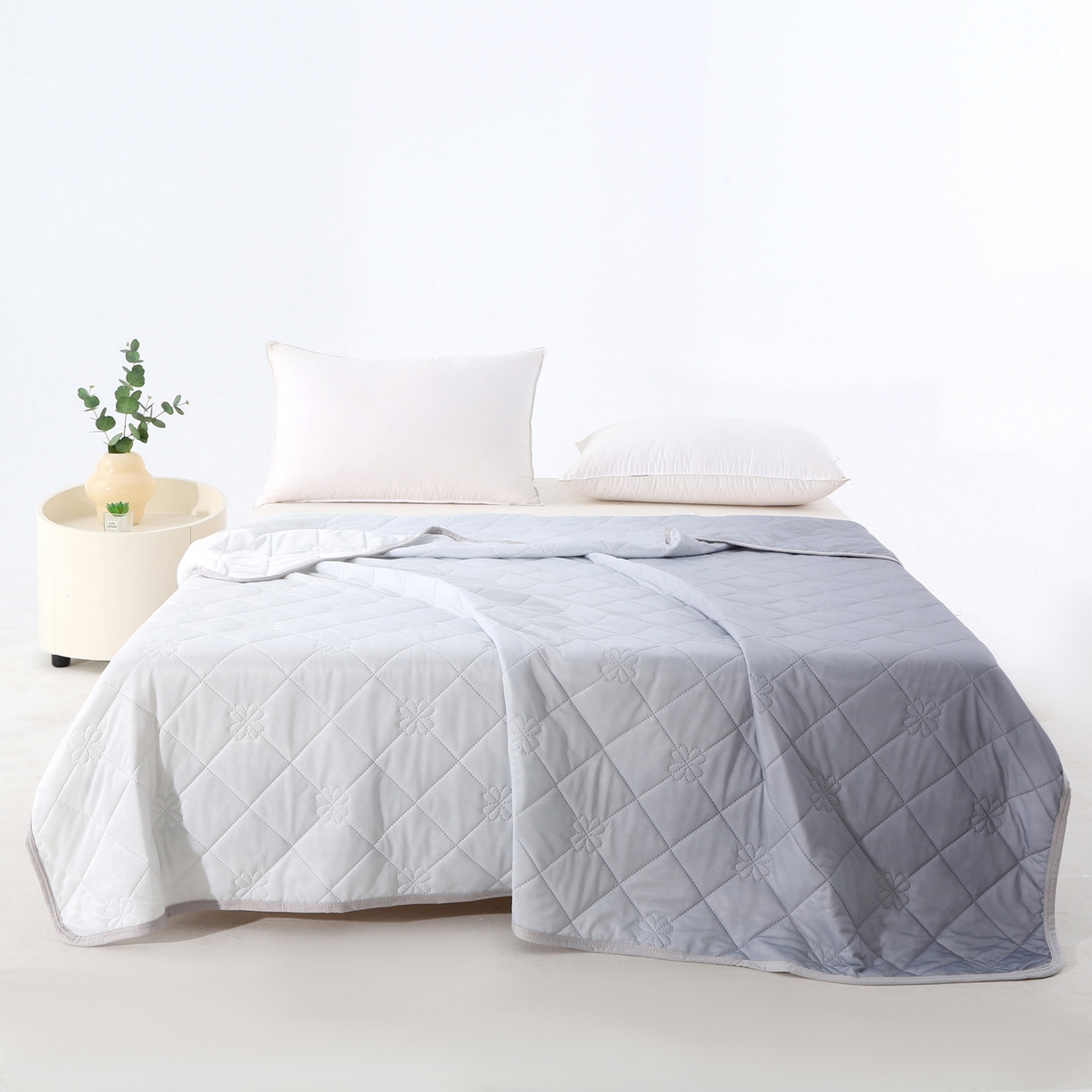 91家纺网 家纺一手货源 找家纺 天之悦家纺 2026新款夏季爆款涤氨凉感夏被夏凉被空调被 高级灰（浅变色）