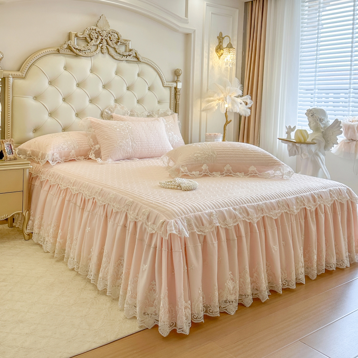 91家纺网 家纺一手货源 找家纺 恋尚 2026新款提花蕾丝夹棉单床裙单被套-安妮梦【控价床裙135起 床裙三件170起 四件270起】 安妮梦-清新粉