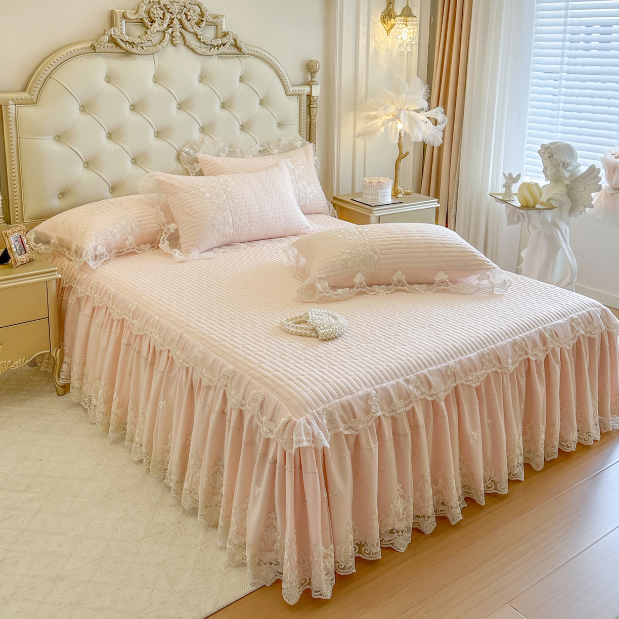 91家纺网 家纺一手货源 找家纺 恋尚 2026新款提花蕾丝夹棉单床裙单被套-安妮梦【控价床裙135起 床裙三件170起 四件270起】 安妮梦-清新粉