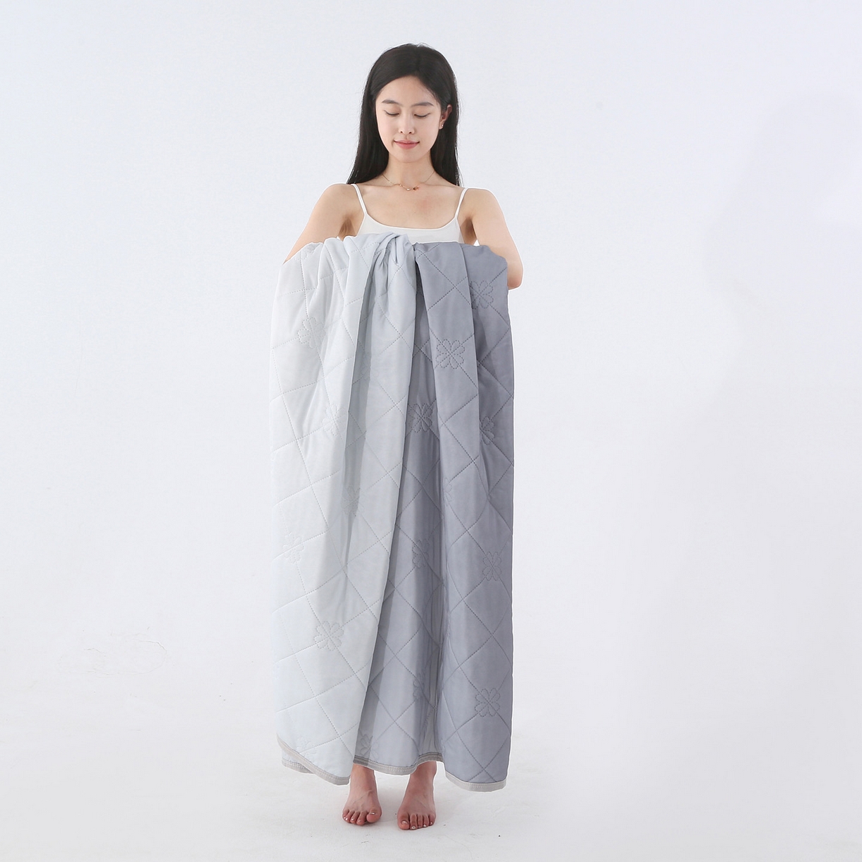 91家纺网 家纺一手货源 找家纺 天之悦家纺 2026新款夏季爆款涤氨凉感夏被夏凉被空调被 高级灰（浅变色）