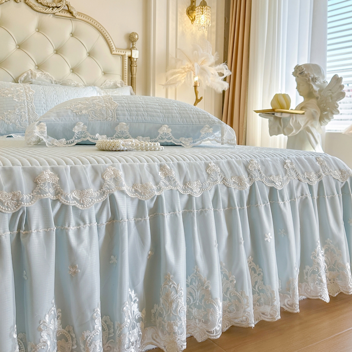 91家纺网 家纺一手货源 找家纺 恋尚 2026新款提花蕾丝夹棉单床裙单被套-安妮梦【控价床裙135起 床裙三件170起 四件270起】 安妮梦-水兰