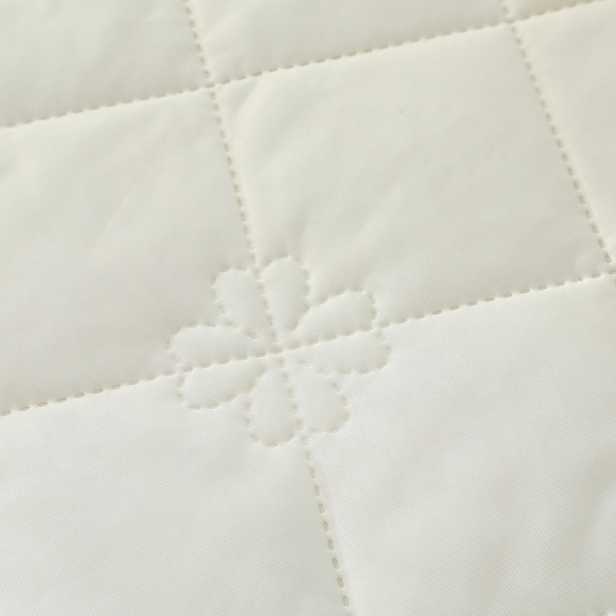 91家纺网 家纺一手货源 找家纺 天之悦家纺 2026新款夏季爆款涤氨凉感夏被夏凉被空调被 焦糖色（浅变色）