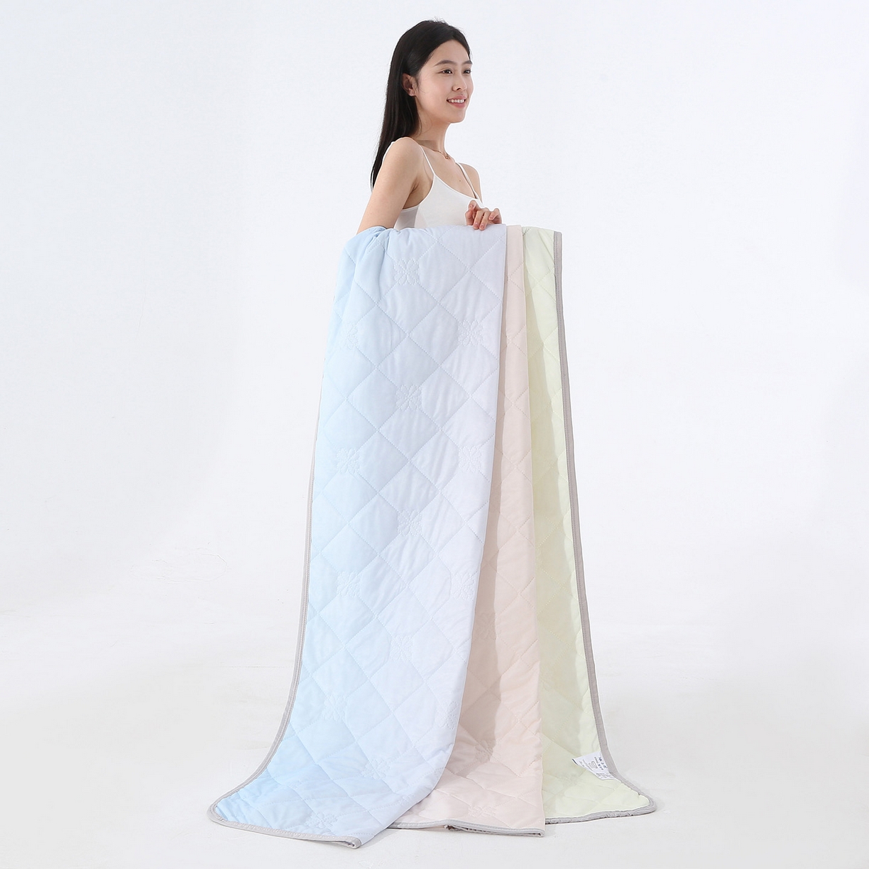 91家纺网 家纺一手货源 找家纺 天之悦家纺 2026新款夏季爆款涤氨凉感夏被夏凉被空调被 米蓝色（浅变色）