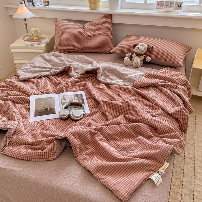 91家纺网 家纺一手货源 找家纺 梦依依 2026新款全棉色织水洗棉大豆被四件套系列 琥珀红