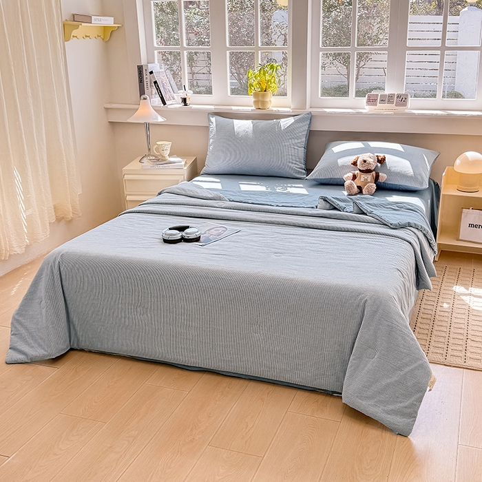 91家纺网 家纺一手货源 找家纺 梦依依 2026新款全棉色织水洗棉大豆被四件套系列 蓝细条