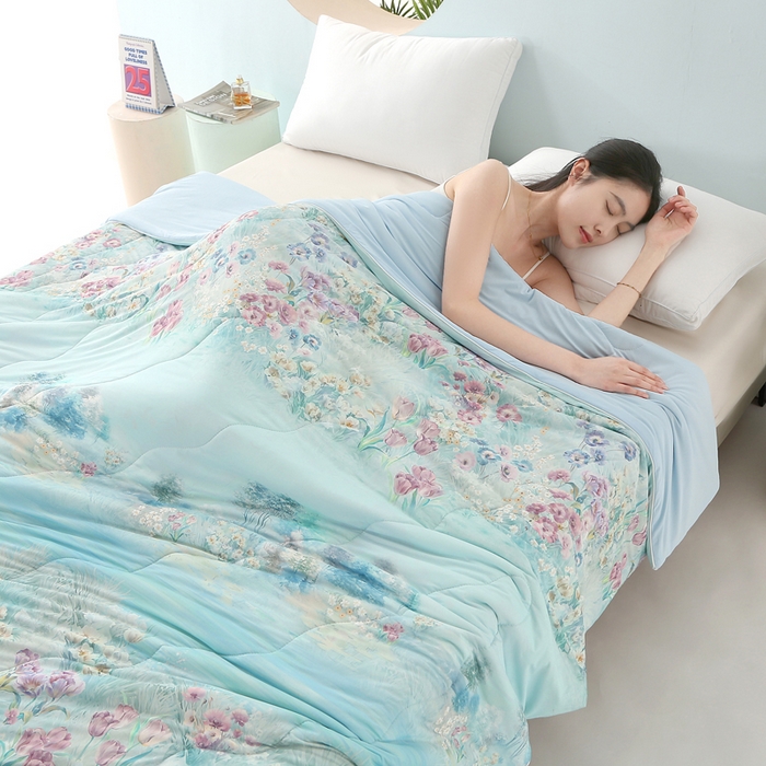 91家纺网 家纺一手货源 找家纺 天之悦家纺 2026新款夏被大版数码云母冰丝夏凉被空调被 花萝兰