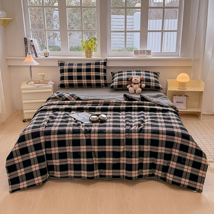 91家纺网 家纺一手货源 找家纺 梦依依 2026新款全棉色织水洗棉大豆被四件套系列 木槿黑