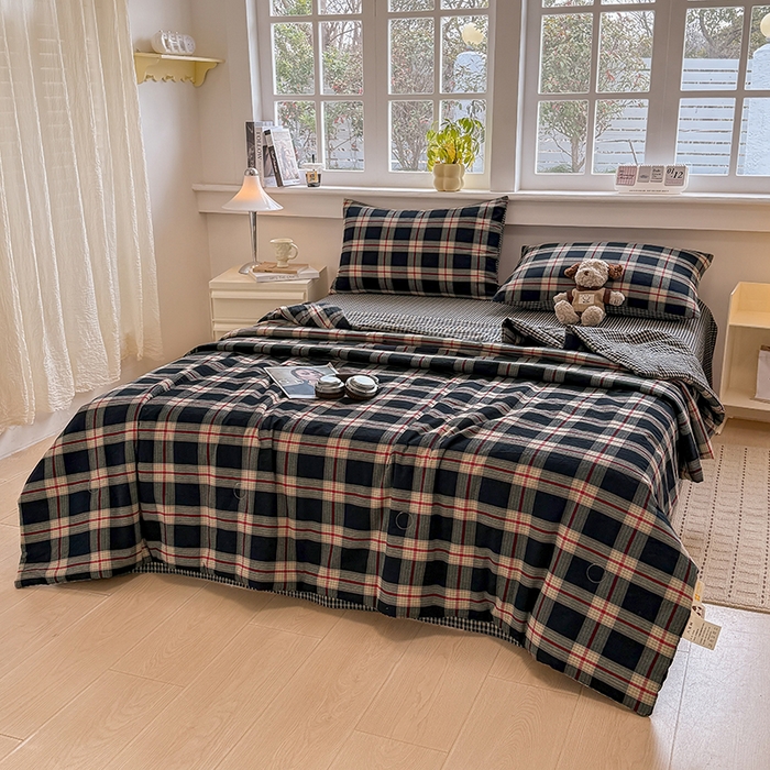 91家纺网 家纺一手货源 找家纺 梦依依 2026新款全棉色织水洗棉大豆被四件套系列 木槿黑