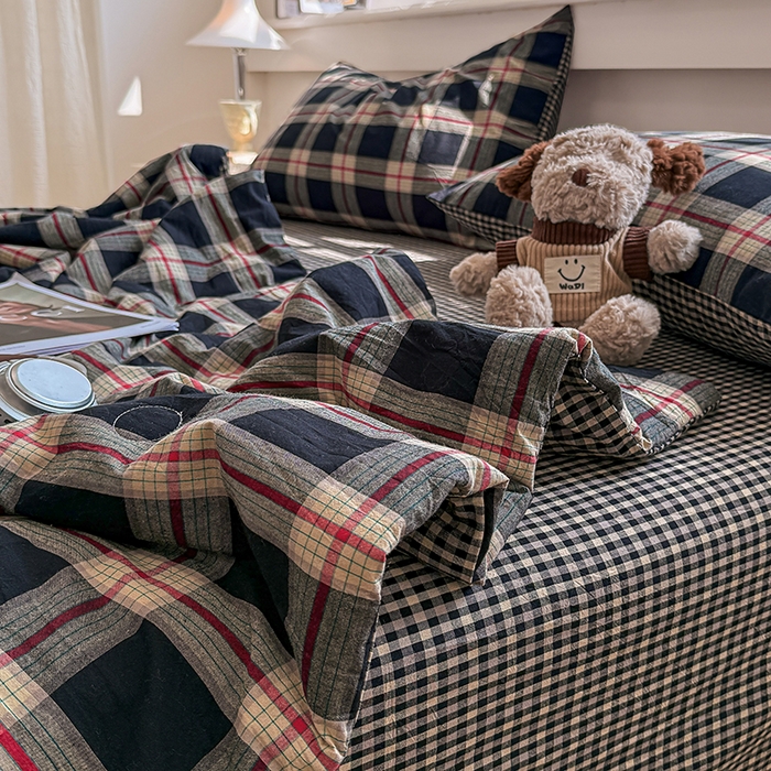 91家纺网 家纺一手货源 找家纺 梦依依 2026新款全棉色织水洗棉大豆被四件套系列 木槿黑