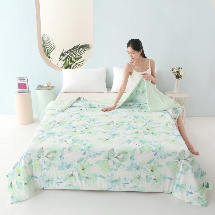 91家纺网 家纺一手货源 找家纺 天之悦家纺 2026新款夏被大版数码云母冰丝夏凉被空调被 轻柔蔓语兰