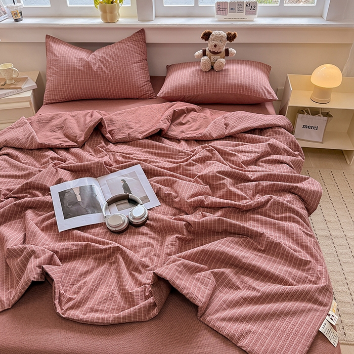 91家纺网 家纺一手货源 找家纺 梦依依 2026新款全棉色织水洗棉大豆被四件套系列 晚晴红