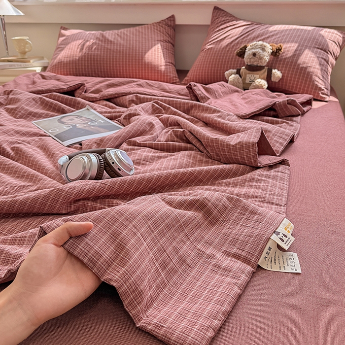 91家纺网 家纺一手货源 找家纺 梦依依 2026新款全棉色织水洗棉大豆被四件套系列 晚晴红