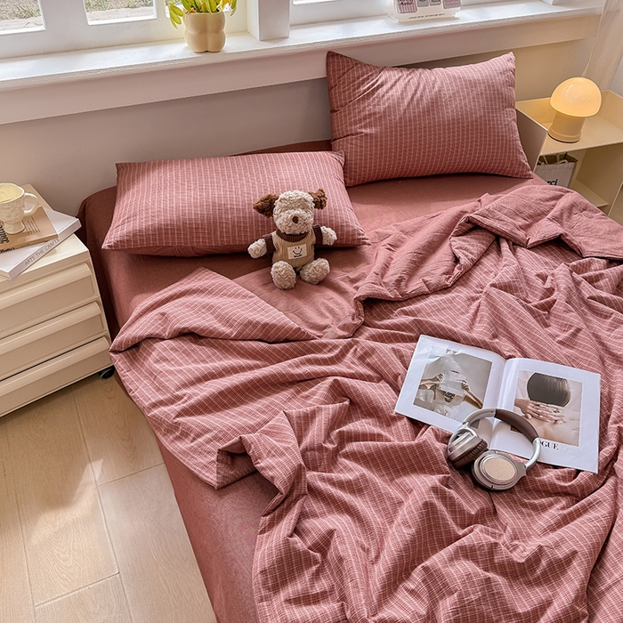 91家纺网 家纺一手货源 找家纺 梦依依 2026新款全棉色织水洗棉大豆被四件套系列 晚晴红