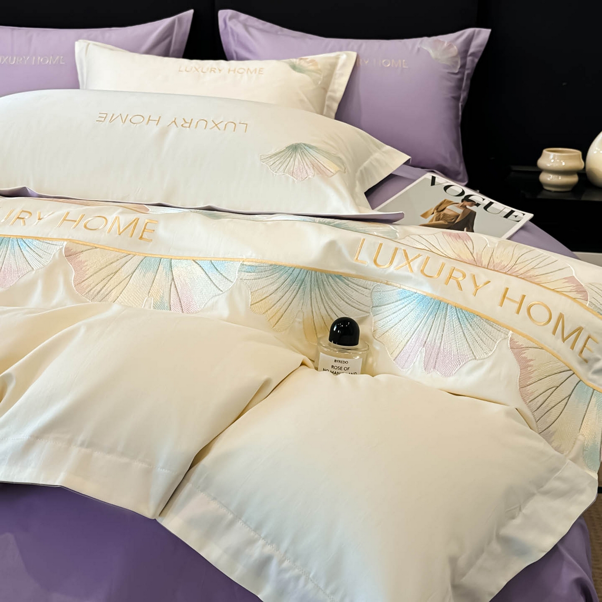 91家纺网 家纺一手货源 找家纺 犇牛仓储供应链 2026新款A类全棉刺绣四件套-花漾 花漾-云母白+梦幻紫