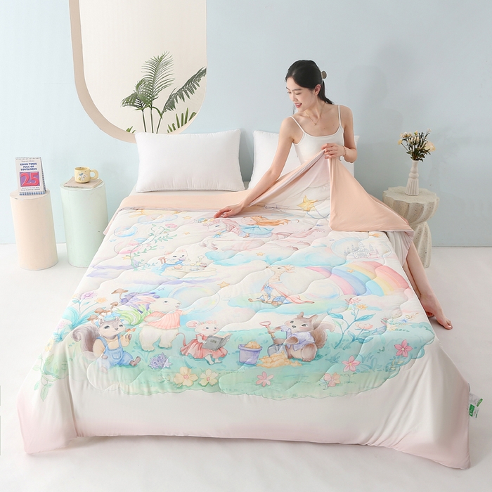 91家纺网 家纺一手货源 找家纺 天之悦家纺 2026新款夏被大版数码云母冰丝夏凉被空调被 童话世界