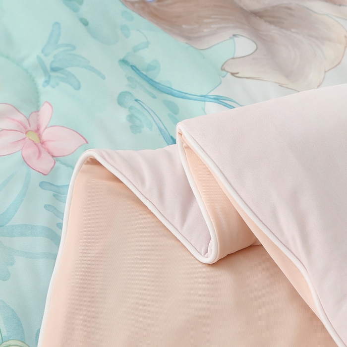 91家纺网 家纺一手货源 找家纺 天之悦家纺 2026新款夏被大版数码云母冰丝夏凉被空调被 童话世界