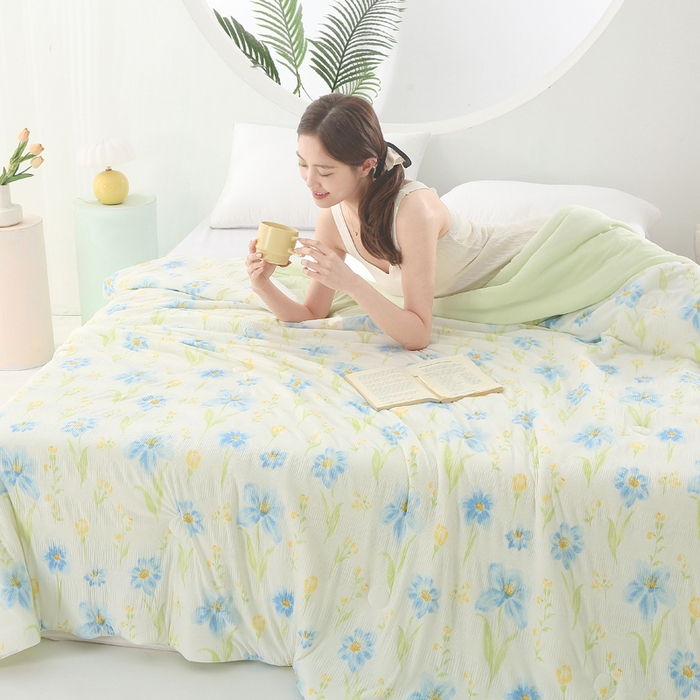 91家纺网 家纺一手货源 找家纺 天之悦家纺 2026新款网销跨境直播热款法式小香风皱皱纱冷感被夏被夏凉被空调被 情叶绿