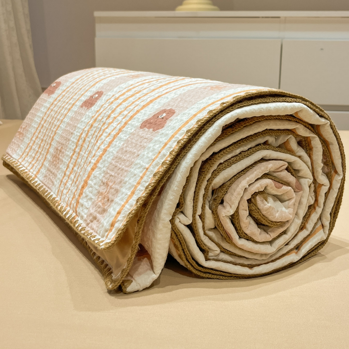 91家纺网 家纺一手货源 找家纺 一加一 2026春夏新款全棉立体华夫格数码印花大豆夏被四件套 比尔熊